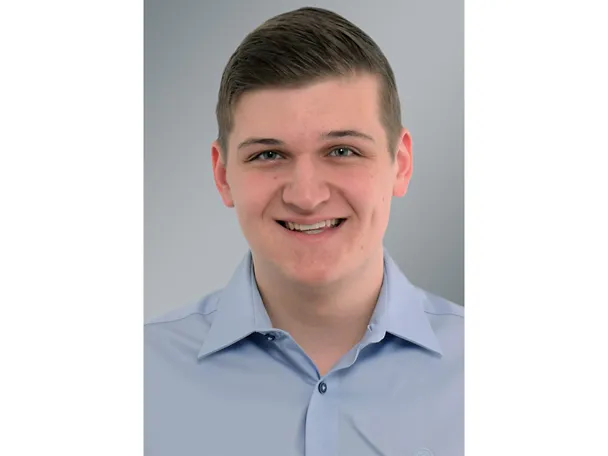 Portrait_Simon_Hallwirth_AT Portrait_Simon_Hallwirth_AT